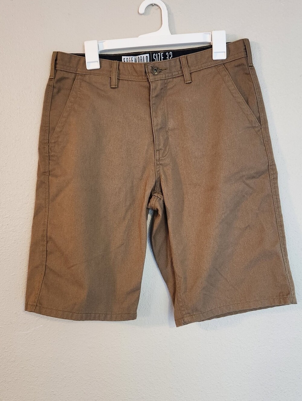 Freeworld Men's Shorts Size 32